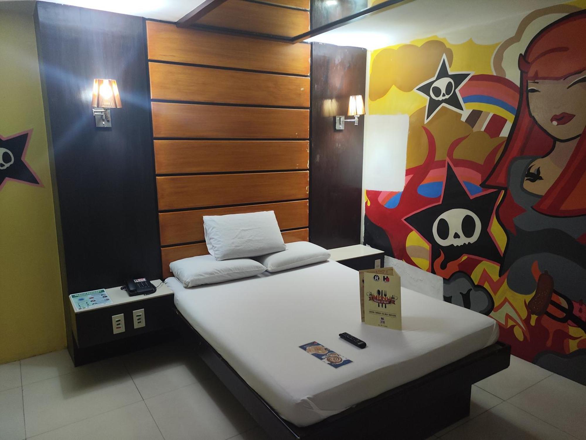Harts Hotel-Quezon City Exterior photo