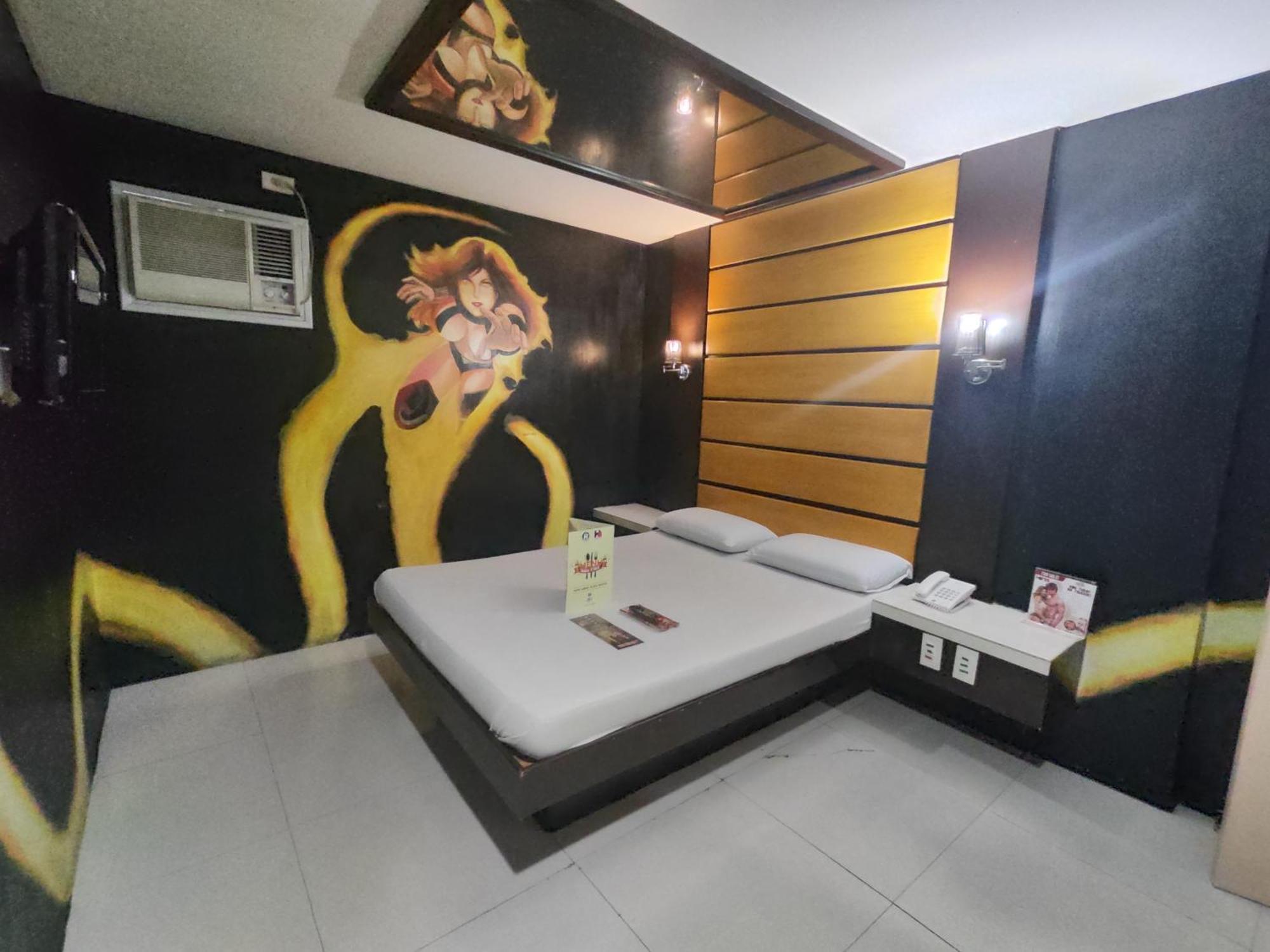 Harts Hotel-Quezon City Exterior photo